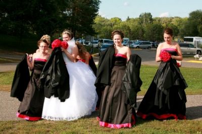 Trista and bridesmaids