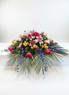 Casket spray
