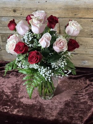 18 mixed roses and accent