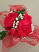 Red rose, baby's breath, red ribbon